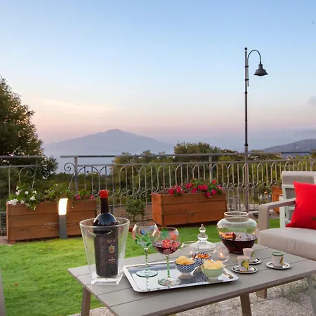 Spaziosa In Con Terrazzino Privato Guest house