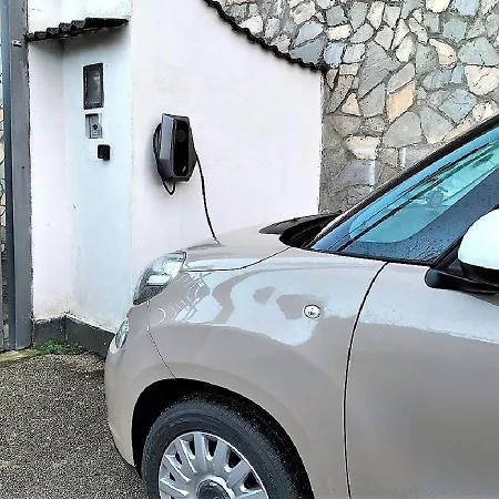Spaziosa In Con Terrazzino Privato *